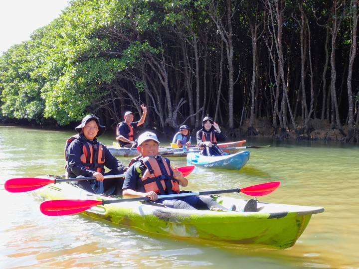 慶佐次マングローブカヌーツアー（８月２４日）