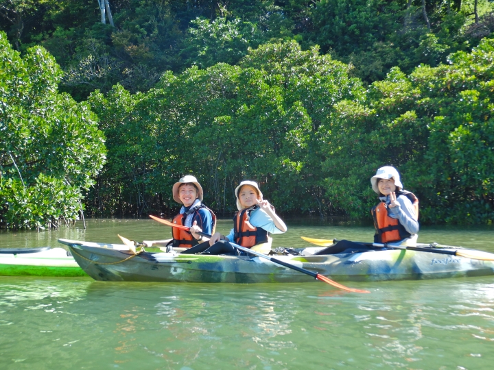 慶佐次川マングローブカヌーツアー(８月２６日)