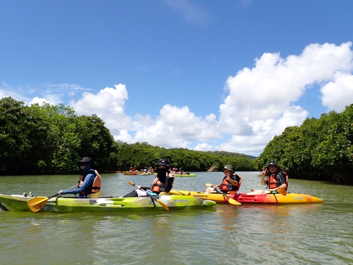 慶佐次川マングローブカヌーツアー(８月２９日)