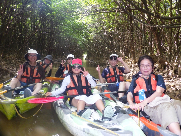 慶佐次川マングローブカヌーツアー(８月３日)