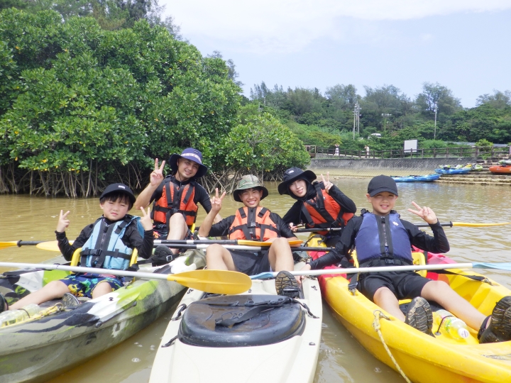 慶佐次川マングローブカヌーツアー(８月５日)