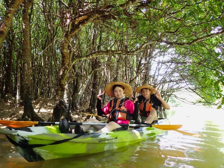 慶佐次川マングローブカヌーツアー(８月２８日)