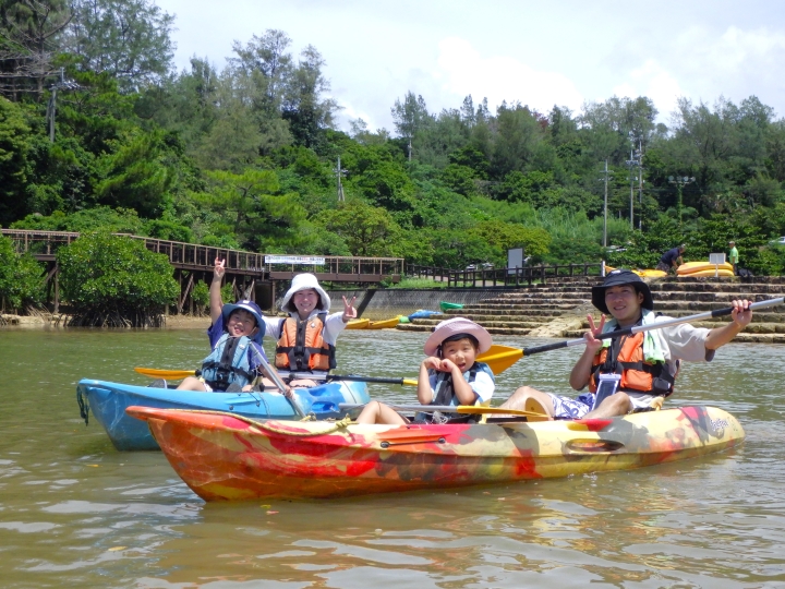 慶佐次川マングローブカヌーツアー(９月３日)